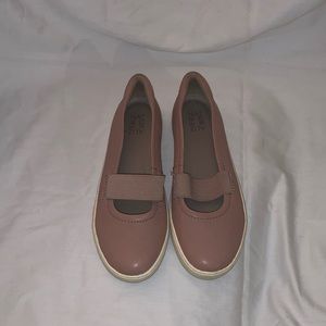 Naturalizer Pinkish Taupe color Fia Slide on size 8 1/2